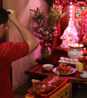 Cách khấn ngày vía Thần Tài, Thổ Địa hàng ngày để hút tài lộc