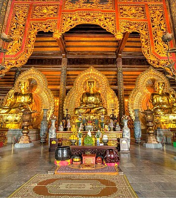 Tam Thế Phật là ai? Ý nghĩa thờ bộ tượng Tam Thế Phật